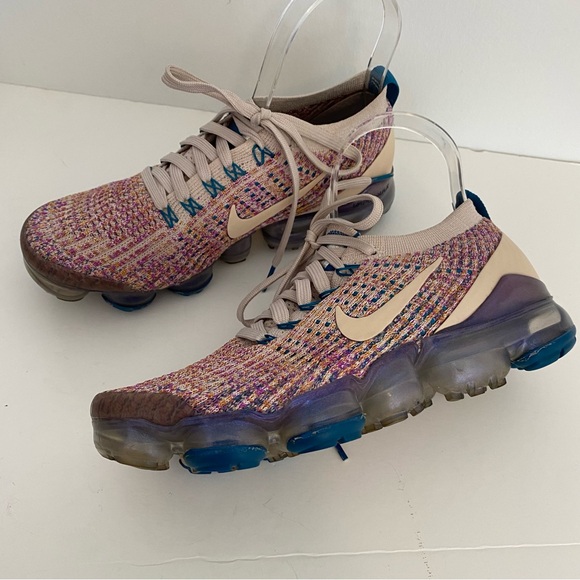 Nike Air Vapormax Flyknit Desert Sand and Vivid Purple